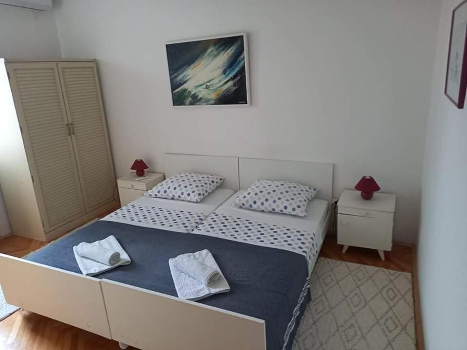 Studio Darija For 2 Persons S Terasom Wi-Fi & Parking Apartment Makarska Exterior foto