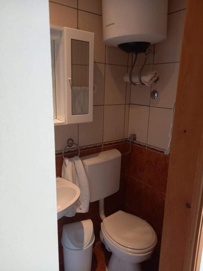 Studio Darija For 2 Persons S Terasom Wi-Fi & Parking Apartment Makarska Exterior foto