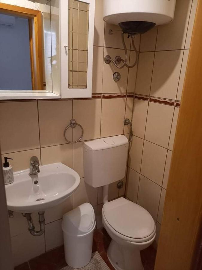 Studio Darija For 2 Persons S Terasom Wi-Fi & Parking Apartment Makarska Exterior foto