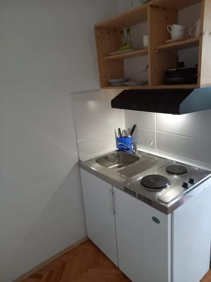 Studio Darija For 2 Persons S Terasom Wi-Fi & Parking Apartment Makarska Exterior foto